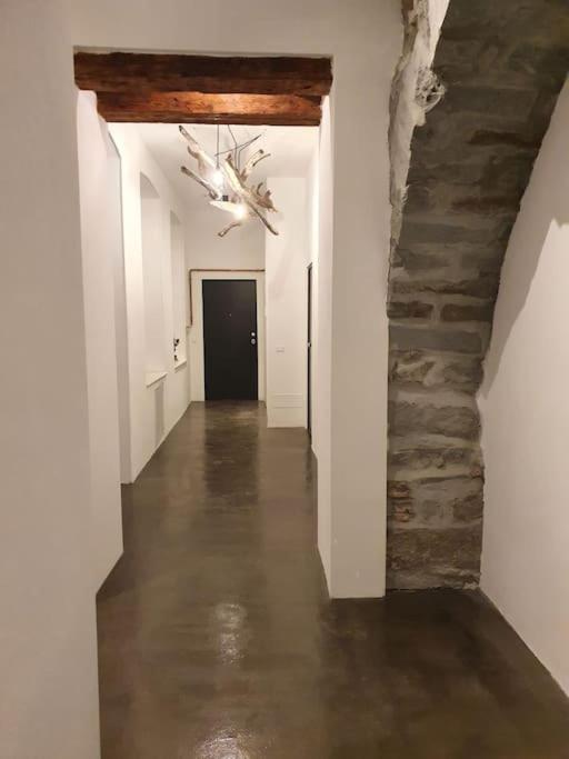 L'arco Living 1 *